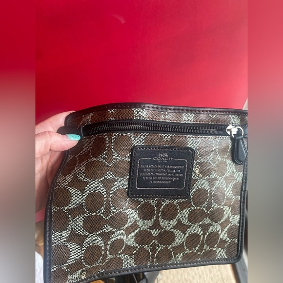 Coach Taxi Zip Tote Signature coated canvas Brown/grey with Leather Brown Trim - Picture 5 of 10